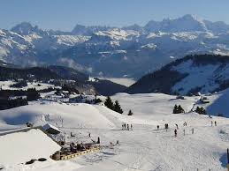 Sommand sits high above its village of mieussy and praz de lys sits above taninges. Activites Et Visite Praz De Lys Sommand