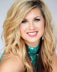 Colleen Cahill's Instagram, Twitter & Facebook