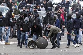 As roma will play against lazio in another promising game of the ongoing serie a's tournament., after its previous match, as roma will be looking forward to secure a victory against visiting team lazio and improve its position on the league table. Roma V Lazio Fans Stabbed And Brutal Clashes With Police Mar Rome Derby Daily Mail Online