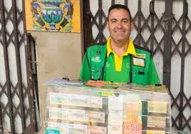 Naim Darrechi y Yeri Mua follando – uncensored private footage