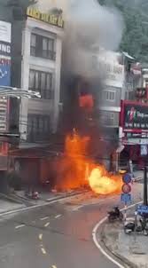 Cháy cửa hàng gas ở sapa. Vbyseabfz7xhnm
