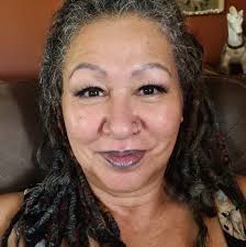 I don't know if this is a dumb question but do we have bats in Mandurah? I  am central and swear to god they are bats flying between the trees at night