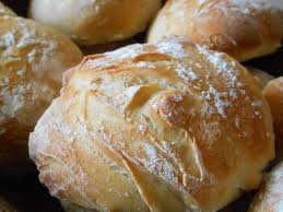 Il est possible de le conserver dans une boite à pain ou de le congeler. Pains Individuels Tradition Recette De Pains Individuels Tradition Marmiton