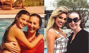 Her bets friend introduced her to vine but it was fellow viner jerome jarre who convinced her to continue post videos. Lele Pons Shares Her Transformation On Before And After Pic