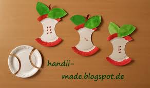 Fur Unsere Herbstfenster Haben Die Kinder Diese Leckeren Apfel Aus Papptellern Gestaltet Dazu Bekam J Basteln Herbst Apfel Basteln Basteln Mit Kindern Herbst