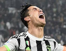 Cristiano ronaldo играет с 2018 в ювентус (юве). Stilist Krishtianu Ronaldu Ubit S Osoboj Zhestokostyu