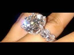 The retired boxer reportedly gifted his girlfriend with a diamond ring which costs a. Most Expensive Diamond Ring Bought By Floyd Money Mayweather Youtube