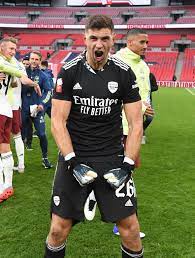 Looking for the best martinez wallpaper? Emiliano Martinez Heroe En La Consagracion De Arsenal En La Community Shield Tyc Sports Arsenal Futbol Ingles Futbol Internacional
