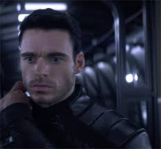 Richard Maddenas Mason Kane in Citadel (2023)