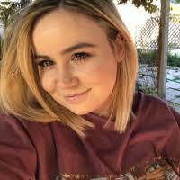 Alyssa Shafer's Instagram, Twitter & Facebook