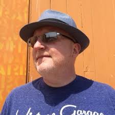 Sean Gambrell's Instagram, Twitter & Facebook