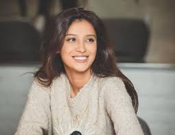 Руски) kurkova, ravshana на сајту catalogue.bnf.fr (језик: Vot Eto Vstrecha Ravshana Kurkova V Kruzhevnom Naryade Predstala Pered Byvshim Muzhem