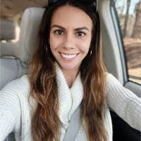 Holly Lemay's Instagram, Twitter & Facebook