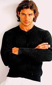 Dr Ivan Read The Winemakers Dinner He Wrote It And It S Based Loosely On His Antics So Freakin Hot Long Hair Styles Men Boy Hairstyles Long Hair Styles