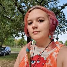 Sally Marlow (@SallyMarlow2)