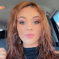 Baylee Smith's Instagram, Twitter & Facebook