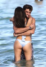 Madison Beer In Her Boyfriends Arms On The Beach 8x10 Picture Photo Print  | eBay