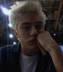Pin On Lucky Blue Smith