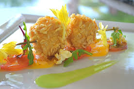 Rice Flake Crusted Diver Scallops Heirloom Tomato Carpaccio Basil Aioli And Porcini Popcorn By Chef Wolfgang Beautiful Food Cuisine Stuffed Peppers