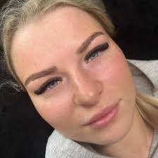 𝘿𝙚𝙘𝙚𝙢𝙗𝙚𝙧 𝙙𝙪𝙢𝙥 ✨🤍 February diary now open message to book 🫶🏽  #lashtips #lashtech #lashtechnician #browtech