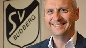 Lokalsport: Die Herren des TC Rheinberg GW starten mit einem Auswärtssieg