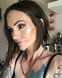 Laura Mercier Matte Radiance Baked Powder Highlight In 01 Laura Mercier Matte Radiance Baked Powder Highlighter 01 Stunning Love It Intense Glow Powder Highlighter Laura Mercier Highlighter