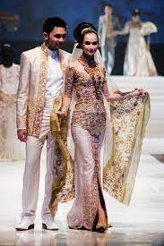 Anne Avantie Kebaya Wedding Dress Bride And Groom Indonesia Kebaya Wedding Dresses Malay Wedding Dress