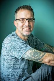 Darron Sims's Instagram, Twitter & Facebook