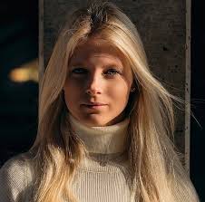 Angie Key- Diamonds (Cover- Rihanna) 💫 slow version -Small part of a new  song recording♡ Have a nice weekend🔥 ---------- All rights by the  respective production companies.