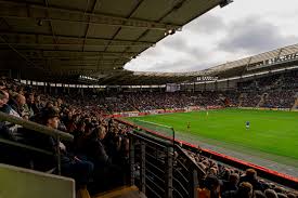 International Streaming: Queens Park Rangers (H)