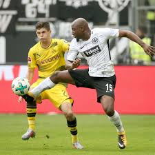 Wer gegen eintracht frankfurt im kader stehen kann und auf was rose seine mannschaft einstellt, erfahrt ihr auf der pressekonferenz. Nachster Ruckschlag Fur Den Bvb Borussia Dortmund Verspielt Vorsprung Bei Eintracht Frankfurt Bvb 09