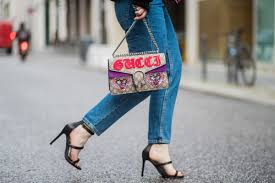 Discover the latest ready to wear, handbags, shoes and accessories collections by alessandro michele. The Gucci Garden Experience On Roblox Sold Purses Sold For A Lot Polygon
