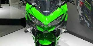 Tertarik dengan kawasaki ninja h2r yang akan datang? Spesifikasi Dan Daftar Harga Motor Ninja Terbaru November 2020 Otosia Com