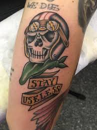 On this page, you will find the best collection of the skull helmets ever airbrushed on streetfighter crash helmets by us, every helmet is unique and have some features that distinguish it from others, we always looking for new ideas to make these helmets look even scarier and crazier than previous designs. Traditional Skull Motorcycle Helmet Tattoo Novocom Top