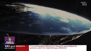Il y a du givre sur mon vélo. Quand La Theorie De La Terre Plate Revit Sur Le Web Lci