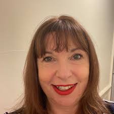 How to prevent colors from fading in work uniforms?