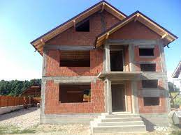 Constructie case la cheie cu materialele incluse in pret: Casa La Rosu