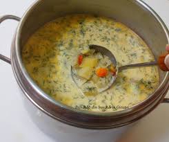 Se pregateste usor, nu e nimic complicat in procedeul de continuam sa fierbem pana sunt gata si dovleceii. Ciorba De Dovlecei Dreasa Cu Ou Si Smantana BunÄƒtÄƒÈ›i Din BucÄƒtÄƒria GicuÈ›ei