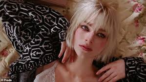 Euphoria's Dominic Fike says he's 'very much in love' with costar Hunter  Shafer amid split rumors