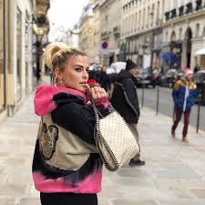 Tiếng việt:nhuộm áo bằng kiểu cột thắt (tie dye). The Sweatshirt Hoody Tie Dye Kelly Vedovelli On His Account Instagram Kellyvedovelli Spotern