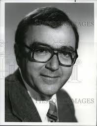 1948 Press Photo Elmer Ward plans Goodall Golf Tourney with other exec