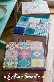 Colorful Tiles On Small Stools Once With Homemade Pottery Tiles And Egg Colorful Egg Homemade Pottery Small Stools Til Kleiner Hocker Fliesen Idee