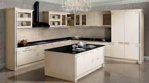 En acacia muebles contamos con un estilo que oscila entre la vanguardia y lo clásico, empleamos laminados plásticos con cantos en pvc y alumínicos, termoformados y una amplia variedad de maderas enchapadas. Tips For Maintaining A Luxury Kitchen