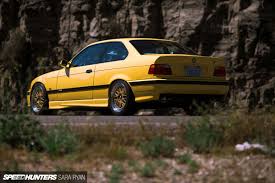 Image result for Racing Yellow 1994 Reliant