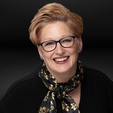 Amy Jett's Instagram, Twitter & Facebook