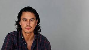 Join facebook to connect with alejandro méndez and others you may know. Alejandro Zendejas Defiende El Pop Latino Diario Basta
