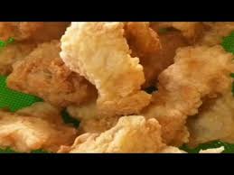 Lembutnya daging ikan kakap disiram saus asam manis ala oriental pastinya. Cara Membuat Kakap Goreng Tepung Crispy Youtube