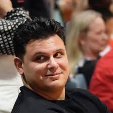 Brett Yarris, For Us