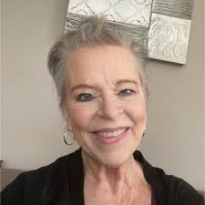 Today I graduated from the University of Washington with a degree in  Informatics! I am so grateful for the Informatics program and the community  it's provided me