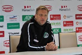 Gelbe karte für simon rhein (hansa rostock) nach einem eigenen eckstoß fängt sich rostock einen konter. Vfb Lubeck 7 Mal Sieglos Nord Spiel Lechzen Nun Folgt Die Leichte Aufgabe Hansa Rostock Hl Sports